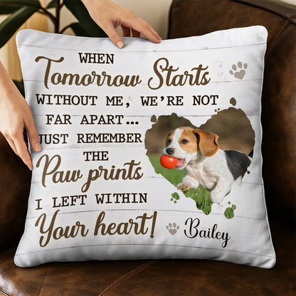 Remember The Paw Prints I Left Within Your Heart - Pet Memorial Gift, Cartoon Art Style - Personalized Pillow