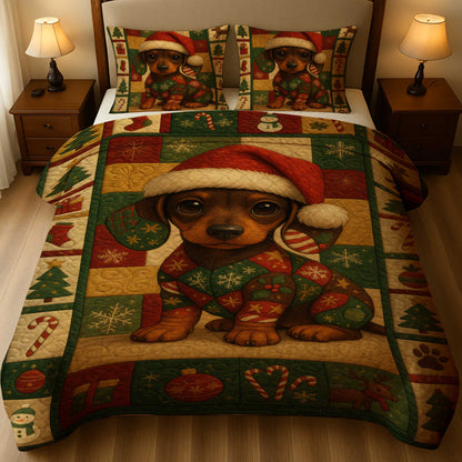 Cute Dachshund Wearing Santa Hat, Merry Christmas Sausage Dog Quilt Set